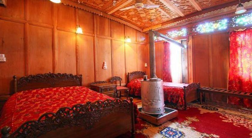 House Boat Safai, Srinagar 4